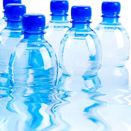 The bottled water industry reduces its environmental impact 